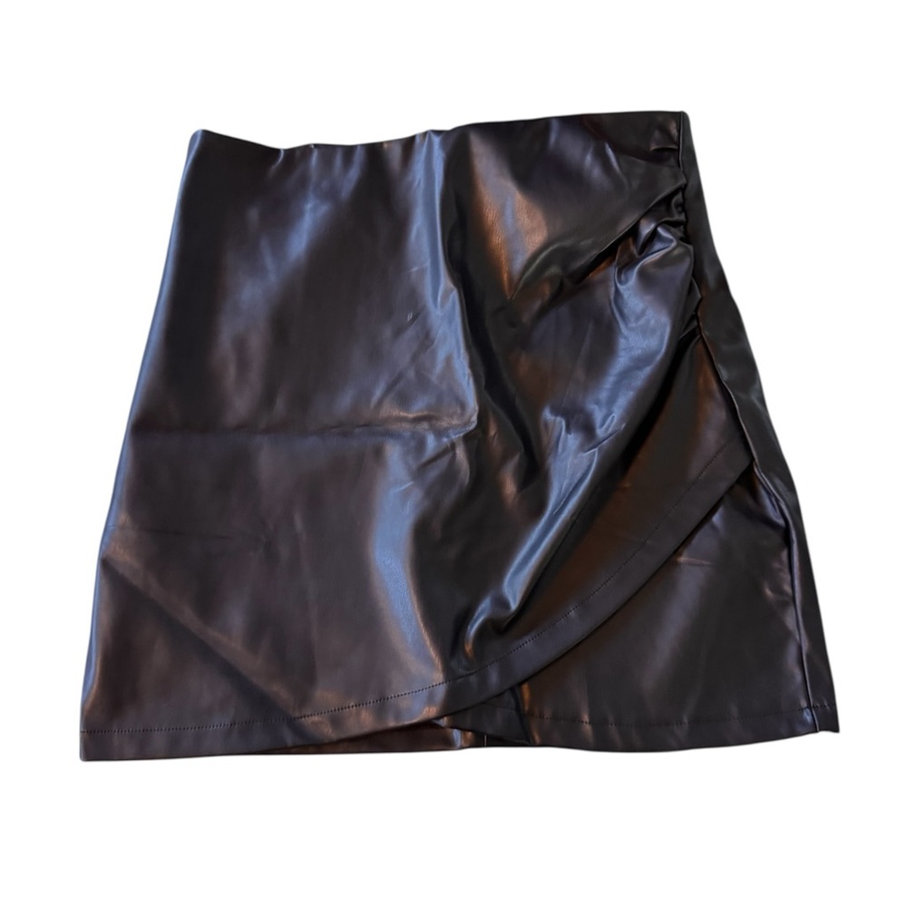 SHEIN Black Faux Leather Mini Skirt